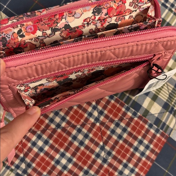 Vera Bradley Pink quilted wallet nwt - Picture 7 of 7